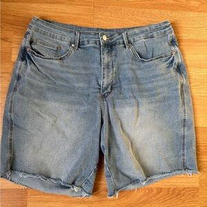 Judy‎ Blue 3XL denim short. 
8.5 inch inseam